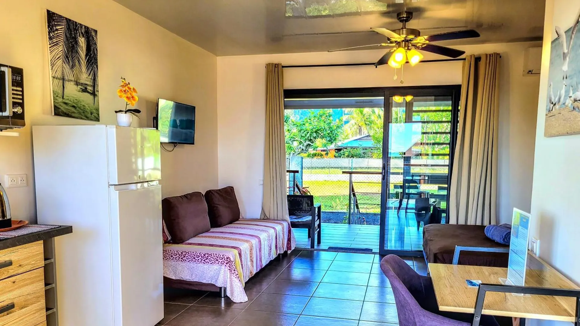 Teahupo'O Lodge - Studio Climatise Ume Tarei - Canoes Gratuits, Cuisine Avec Vue Sur La Mer Et Terrasse Avec Vue Sur Montagnes Teahupoo 0*,  French Polynesia